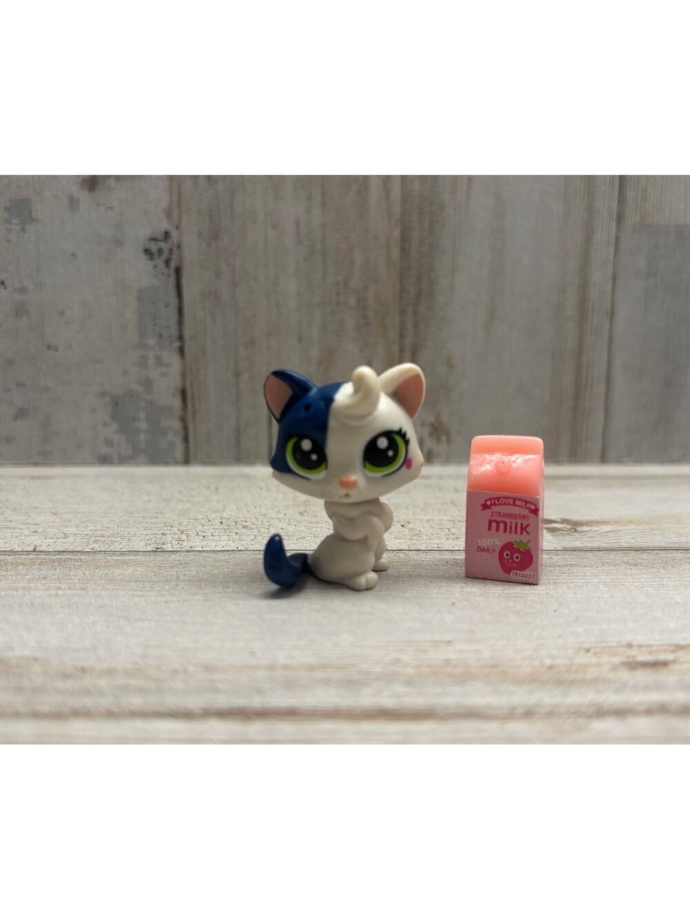 LPS Littlest Pet Shop Small Kitten Cat with Milk EUC